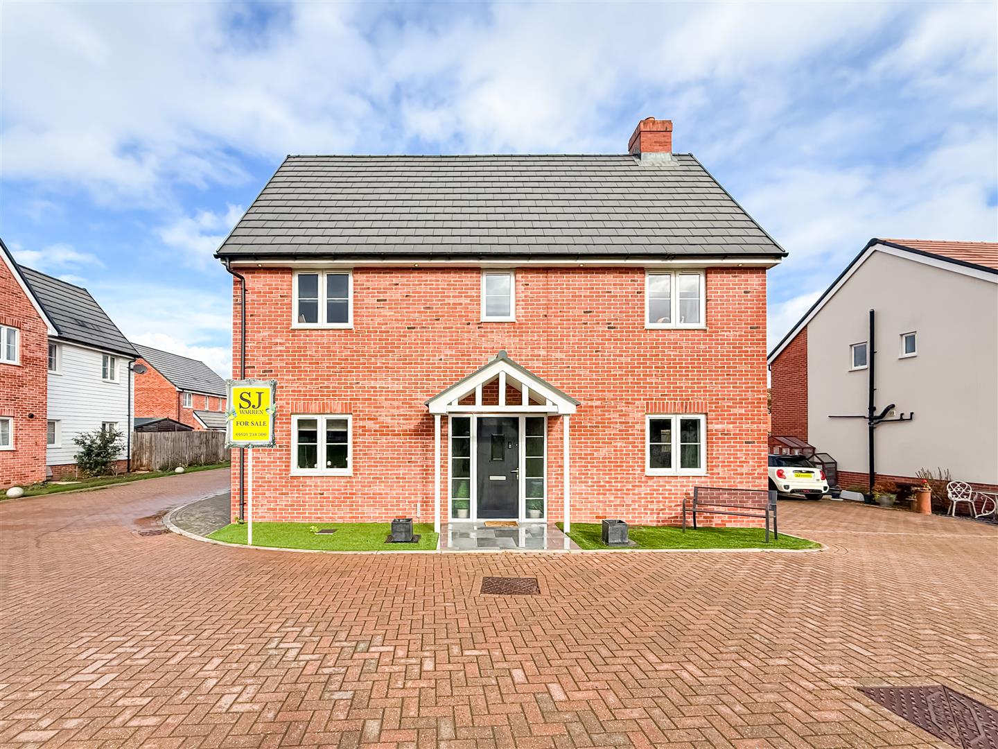 5, Oak Crescent, Burnham-On-Crouch, CM0 8FP